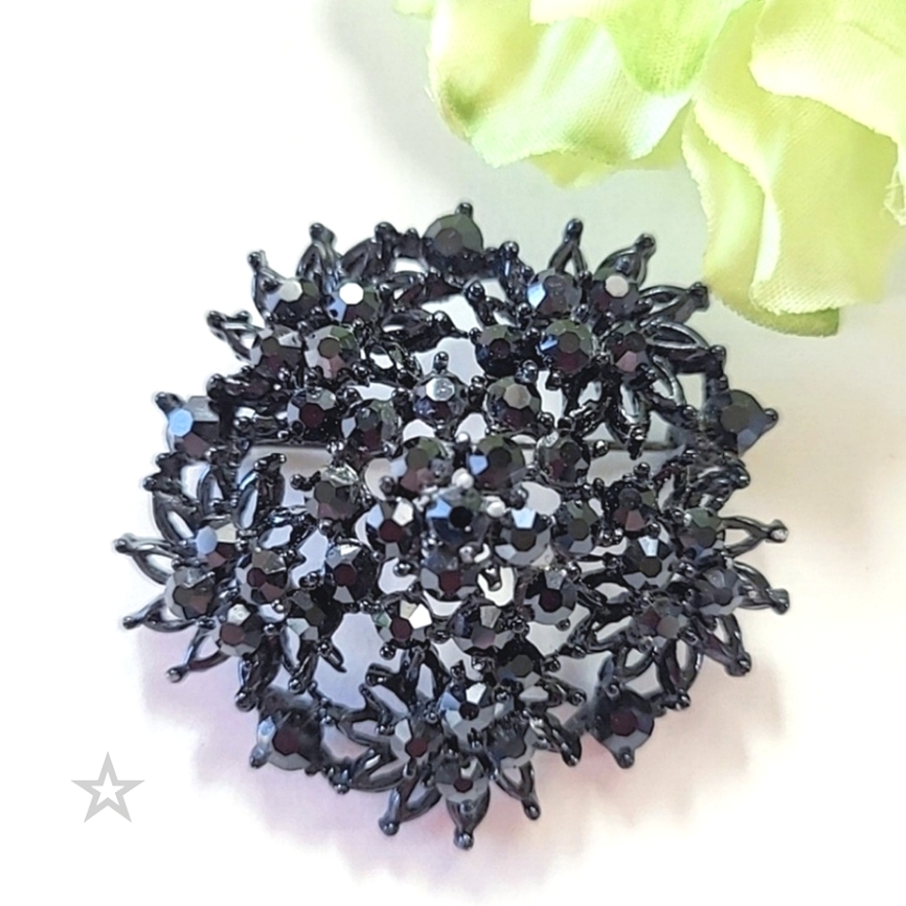 BLACK ENAMEL RHINESTONE FLORAL BROOCH